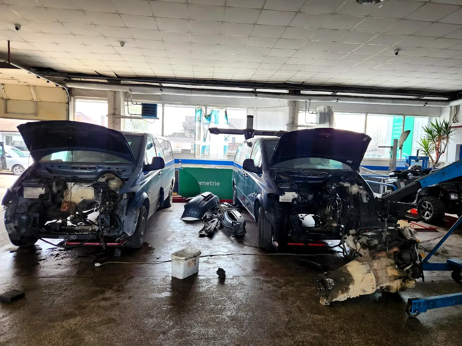 Piese auto verificate, pregătite pentru livrare